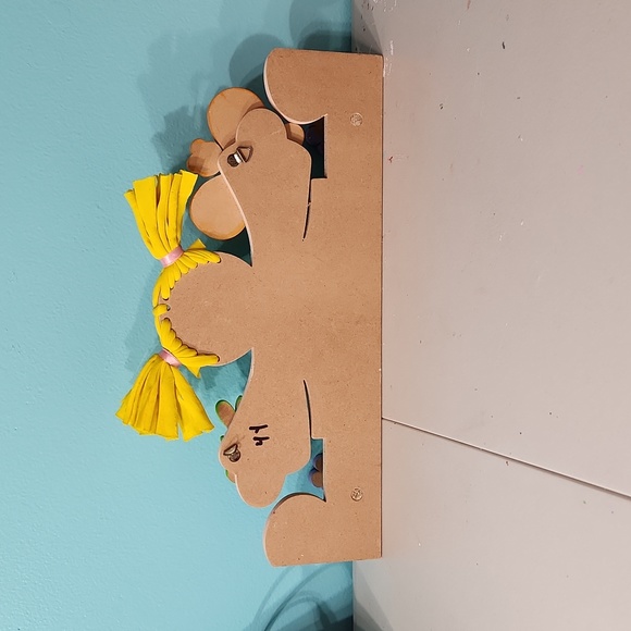 Kids Wooden 2 Peg Wall Hanging with Florals & Bugs Multicolored - Picture 4 of 7